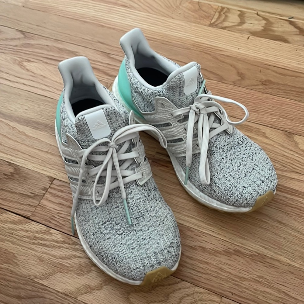 Adidas Ultraboost 4.0 Carbon Grey/Mint Size 7.5